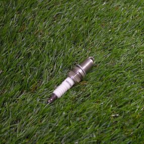   Gyújtógyertya - Gianni Ferrari (PG 230KC, GTS 230) Toro (Greensmaster 3300 Triflex, P Powereverse, R DH220, P Recycler, R DH140) Allett (Uplift 86)